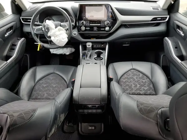 5TDKBRCH0RS633276 2024 TOYOTA HIGHLANDER - Image 8