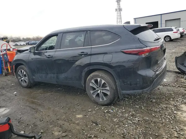 5TDKBRCH0RS642706 2024 TOYOTA HIGHLANDER - Image 2