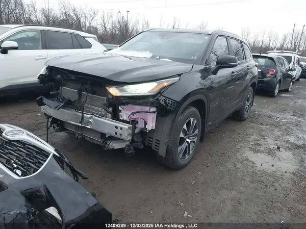 5TDKBRCH0RS642978 2024 TOYOTA HIGHLANDER - Image 2