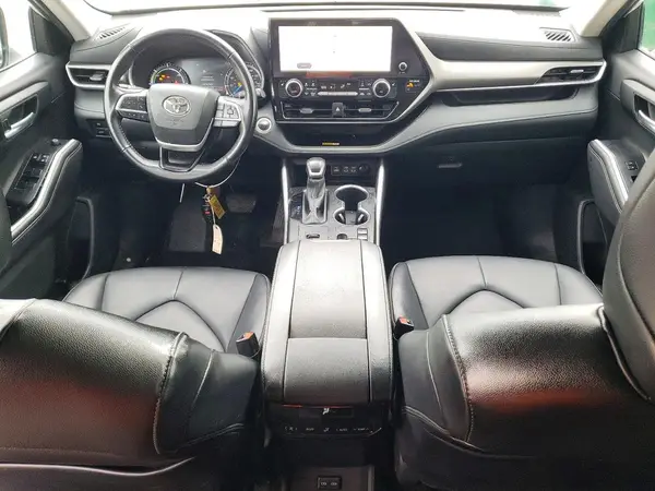 5TDKBRCH0SS646602 2025 TOYOTA HIGHLANDER - Image 8