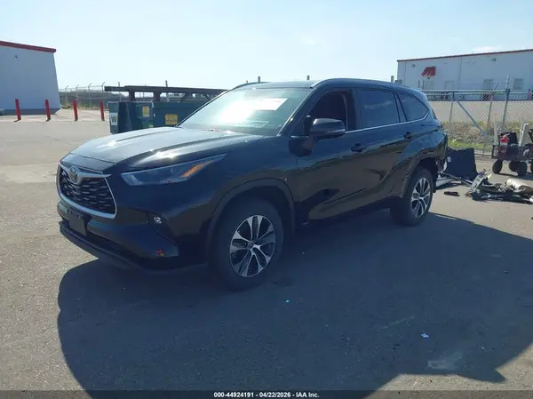 5TDKBRCH0SS660113 2025 TOYOTA HIGHLANDER - Image 2