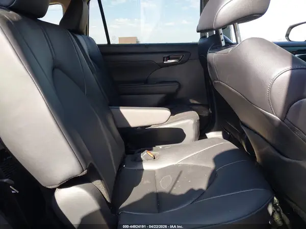 5TDKBRCH0SS660113 2025 TOYOTA HIGHLANDER - Image 8