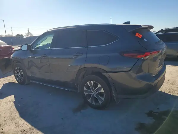 5TDKBRCH0SS661715 2025 TOYOTA HIGHLANDER - Image 2