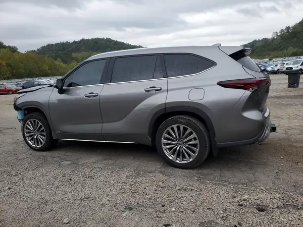 5TDKBRCH0SS665831 2025 TOYOTA HIGHLANDER - Image 2