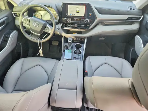 5TDKBRCH0SS666767 2025 TOYOTA HIGHLANDER - Image 8