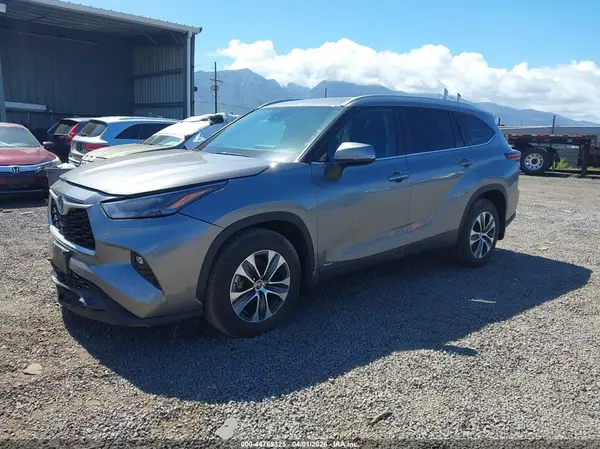 5TDKBRCH0TS692142 2026 TOYOTA HIGHLANDER - Image 2