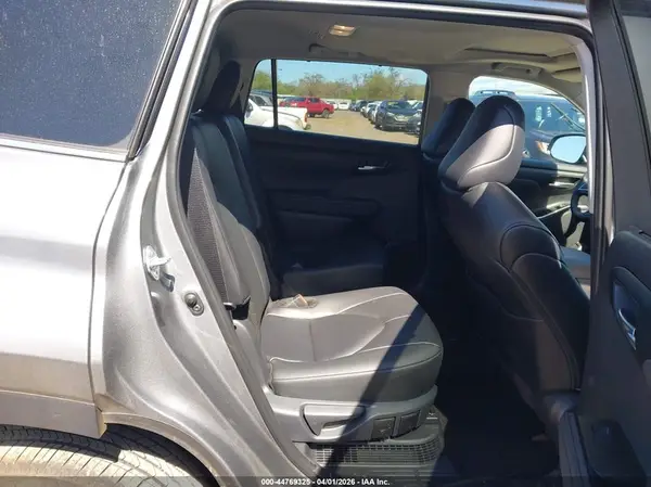 5TDKBRCH0TS692142 2026 TOYOTA HIGHLANDER - Image 8