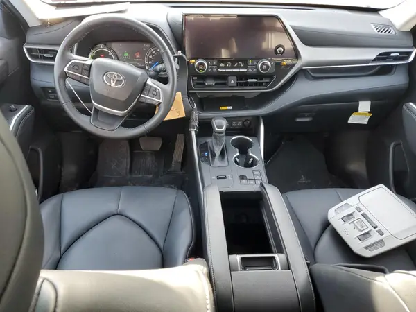 5TDKBRCH1PS115013 2023 TOYOTA HIGHLANDER - Image 8
