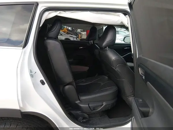 5TDKBRCH1PS125413 2023 TOYOTA HIGHLANDER - Image 8