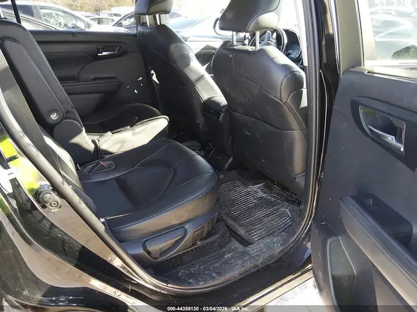 5TDKBRCH1PS578513 2023 TOYOTA HIGHLANDER - Image 8