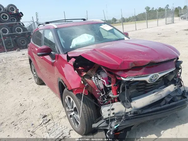 5TDKBRCH1PS599281 2023 TOYOTA HIGHLANDER - Image 1