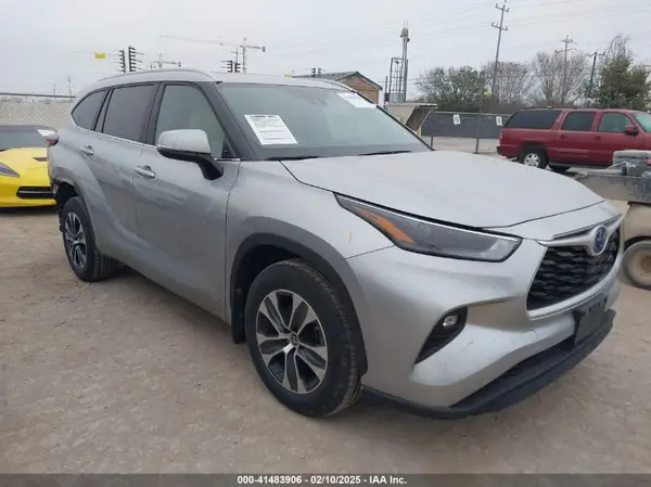 5TDKBRCH1RS607561 2024 TOYOTA HIGHLANDER - Image 1