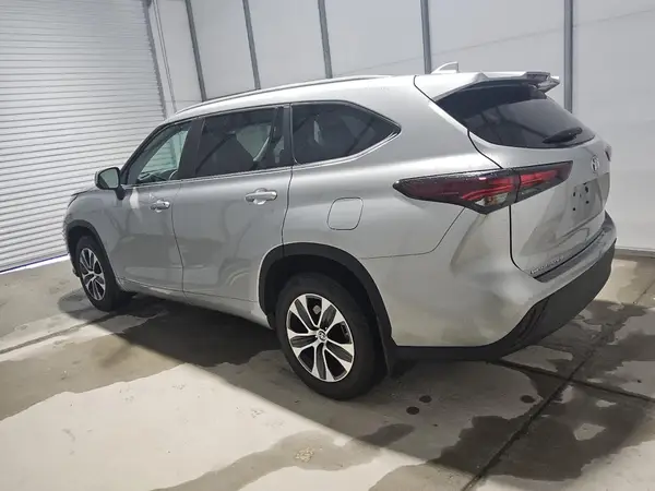 5TDKBRCH1RS635117 2024 TOYOTA HIGHLANDER - Image 2