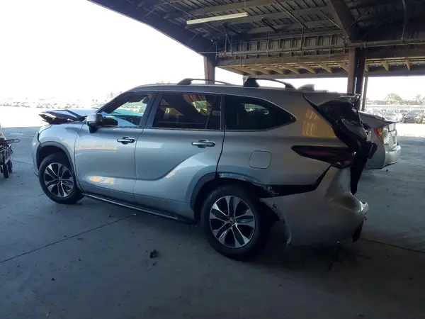 5TDKBRCH1SS650738 2025 TOYOTA HIGHLANDER - Image 2