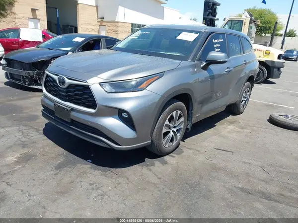 5TDKBRCH1SS666146 2025 TOYOTA HIGHLANDER - Image 2