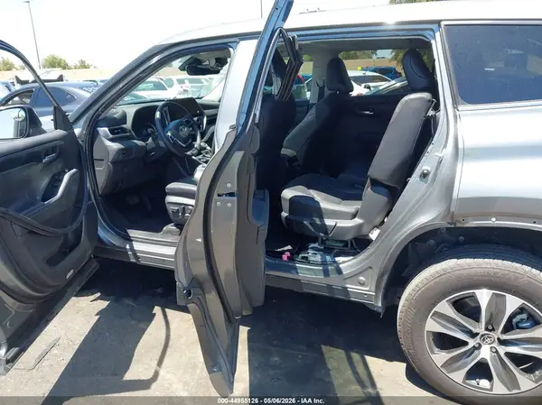 5TDKBRCH1SS666146 2025 TOYOTA HIGHLANDER - Image 8