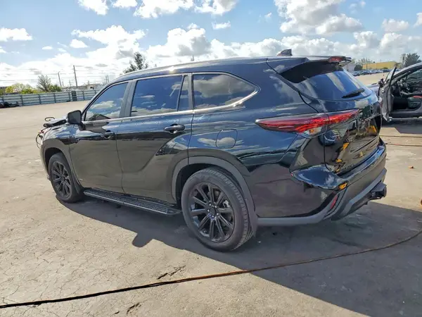5TDKBRCH1SS666311 2025 TOYOTA HIGHLANDER - Image 2