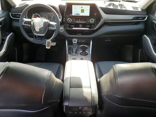 5TDKBRCH1SS666311 2025 TOYOTA HIGHLANDER - Image 8