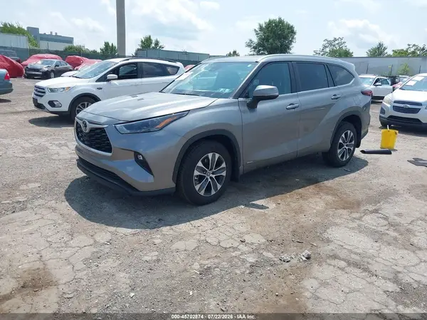5TDKBRCH1TS703178 2026 TOYOTA HIGHLANDER - Image 2