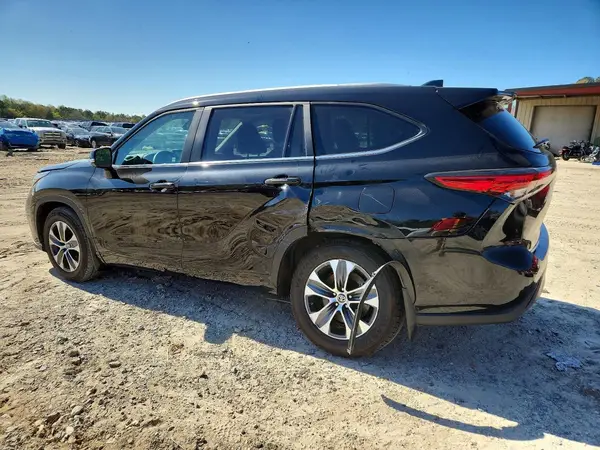 5TDKBRCH2PS116025 2023 TOYOTA HIGHLANDER - Image 2