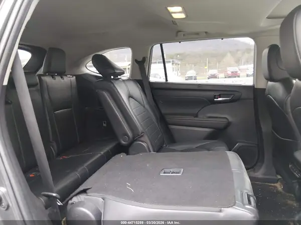 5TDKBRCH2PS121614 2023 TOYOTA HIGHLANDER - Image 8