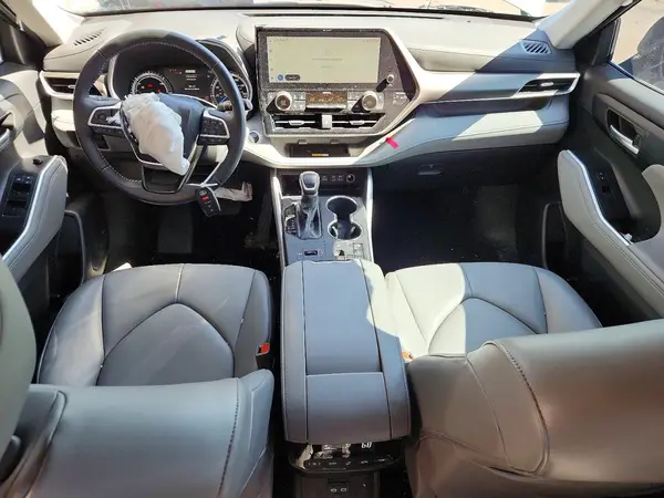 5TDKBRCH2RS603583 2024 TOYOTA HIGHLANDER - Image 8