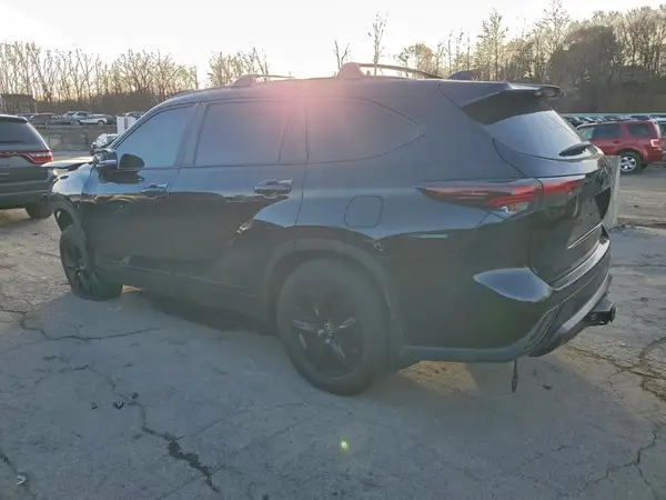 5TDKBRCH2RS605639 2024 TOYOTA HIGHLANDER - Image 2