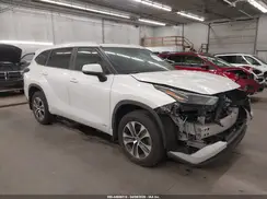5TDKBRCH2RS610758 2024 TOYOTA HIGHLANDER