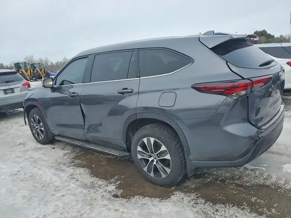 5TDKBRCH2RS624773 2024 TOYOTA HIGHLANDER - Image 2