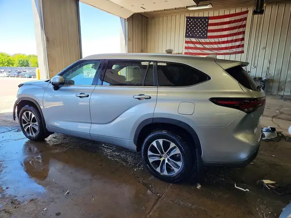 5TDKBRCH2RS636213 2024 TOYOTA HIGHLANDER - Image 2