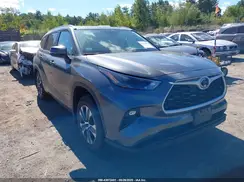 5TDKBRCH2SS666513 2025 TOYOTA HIGHLANDER