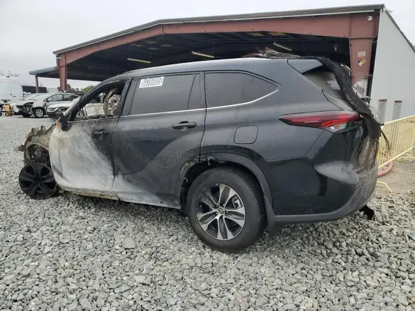 5TDKBRCH2SS666849 2025 TOYOTA HIGHLANDER - Image 2