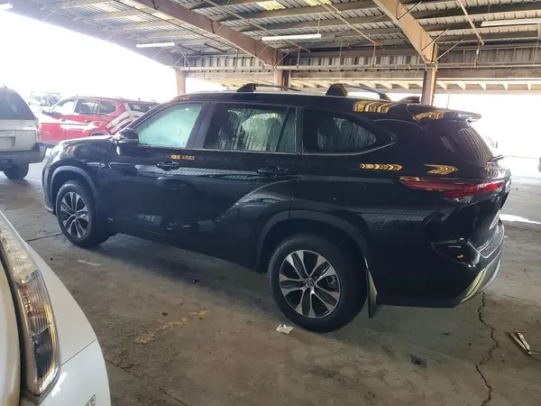 5TDKBRCH2TS694409 2026 TOYOTA HIGHLANDER - Image 2
