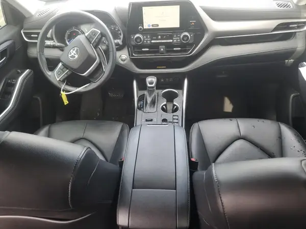 5TDKBRCH3PS111738 2023 TOYOTA HIGHLANDER - Image 8
