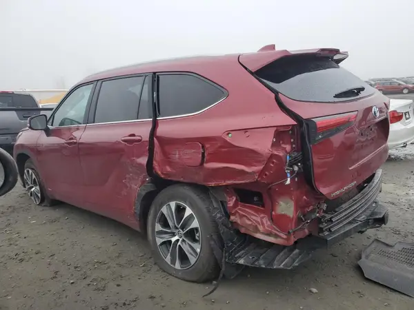 5TDKBRCH3PS124991 2023 TOYOTA HIGHLANDER - Image 2