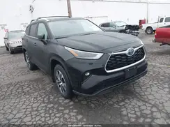 5TDKBRCH3PS569036 2023 TOYOTA HIGHLANDER