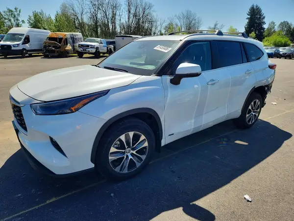 5TDKBRCH3PS577217 2023 TOYOTA HIGHLANDER - Image 1