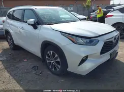 5TDKBRCH3PS585513 2023 TOYOTA HIGHLANDER