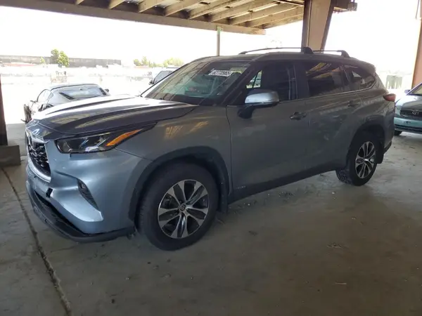 5TDKBRCH3PS588301 2023 TOYOTA HIGHLANDER - Image 1