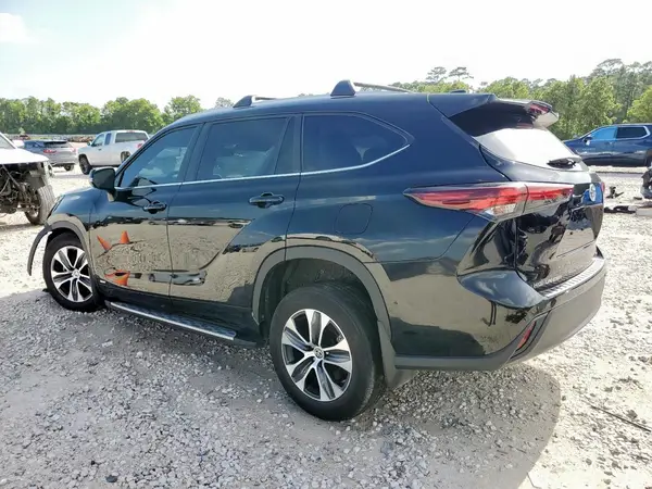5TDKBRCH3RS632722 2024 TOYOTA HIGHLANDER - Image 2