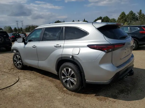 5TDKBRCH3RS636172 2024 TOYOTA HIGHLANDER - Image 2