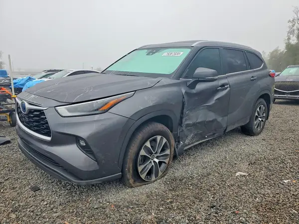 5TDKBRCH3RS637144 2024 TOYOTA HIGHLANDER - Image 1