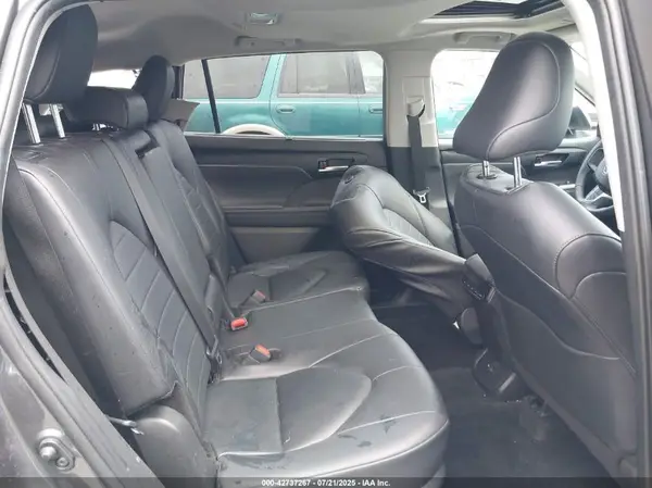 5TDKBRCH3RS638732 2024 TOYOTA HIGHLANDER - Image 8