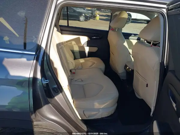 5TDKBRCH3SS669792 2025 TOYOTA HIGHLANDER - Image 8