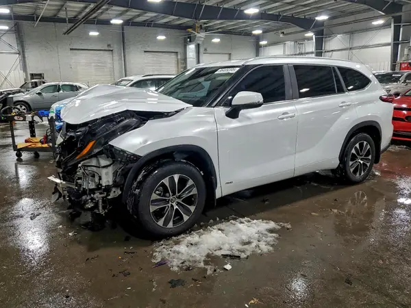 5TDKBRCH4PS126748 2023 TOYOTA HIGHLANDER - Image 1