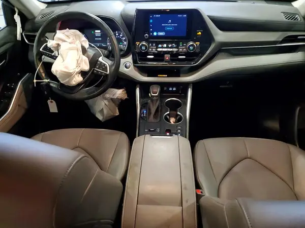 5TDKBRCH4PS568929 2023 TOYOTA HIGHLANDER - Image 8
