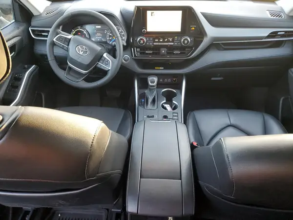 5TDKBRCH4PS569241 2023 TOYOTA HIGHLANDER - Image 8