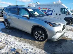 5TDKBRCH4PS575623 2023 TOYOTA HIGHLANDER