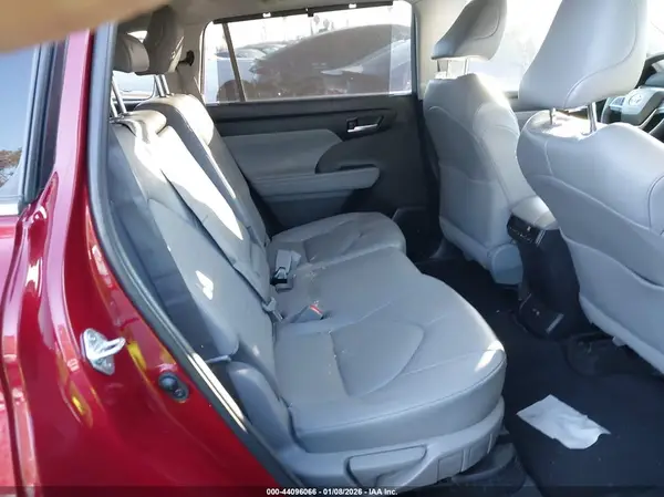 5TDKBRCH4PS583964 2023 TOYOTA HIGHLANDER - Image 8