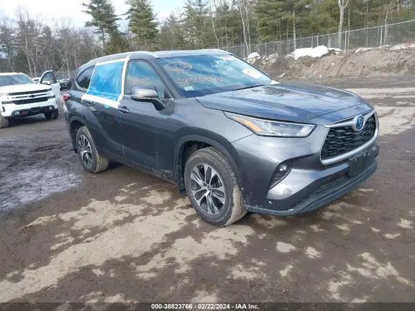 5TDKBRCH4PS584743 2023 TOYOTA HIGHLANDER - Image 1